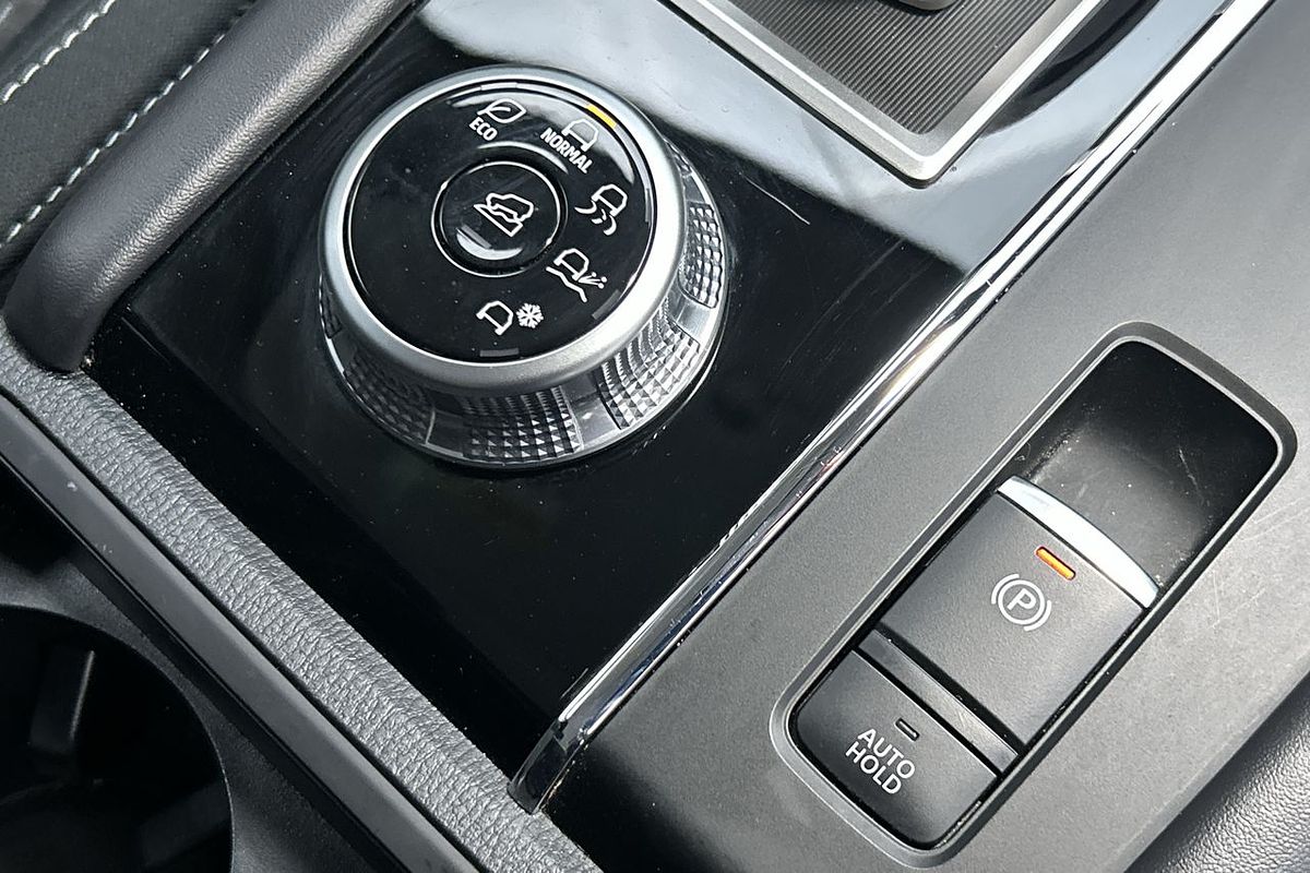 2023 Mitsubishi Outlander ES ZM