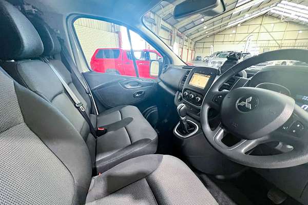 2020 Mitsubishi Express GLX SN LWB
