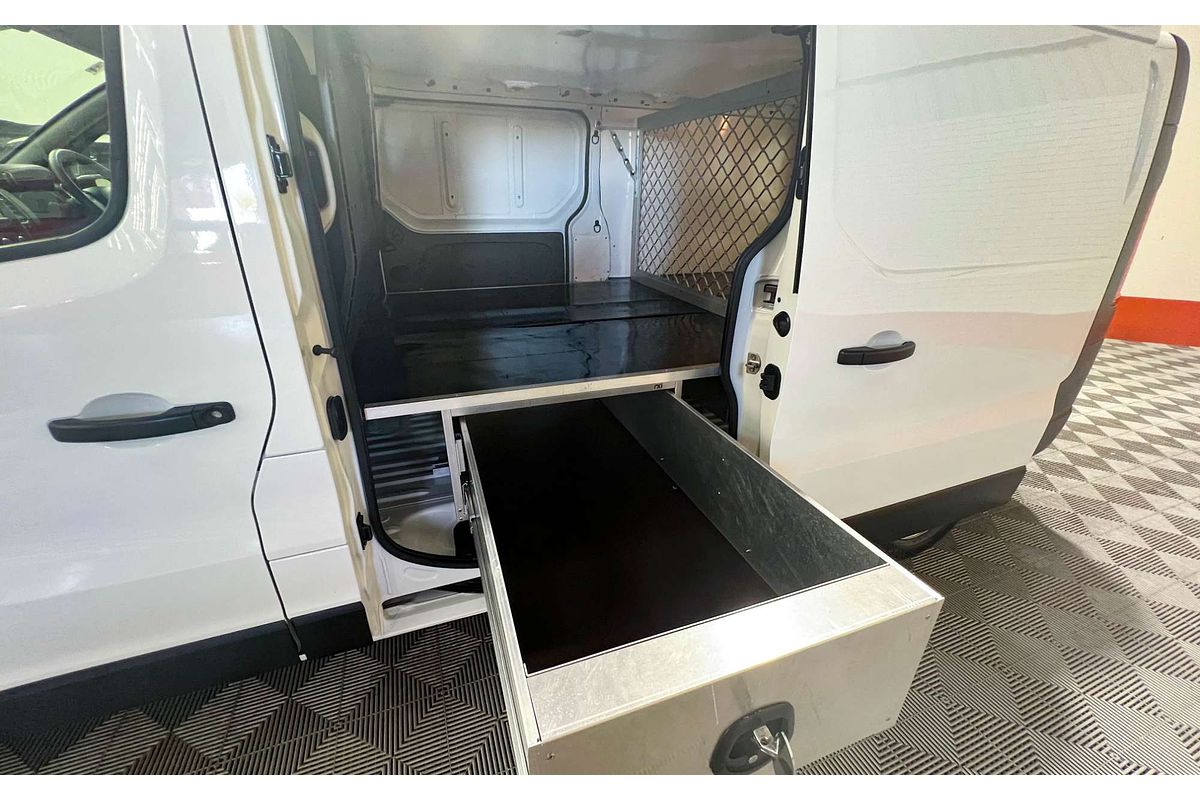 2020 Mitsubishi Express GLX SN LWB