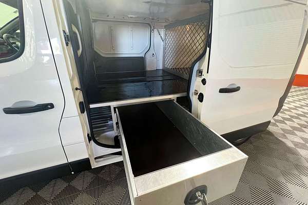 2020 Mitsubishi Express GLX SN LWB