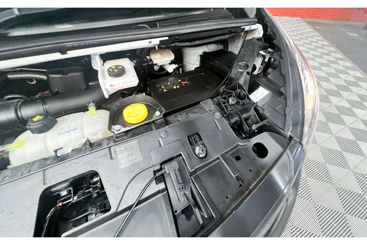2020 Mitsubishi Express GLX SN LWB