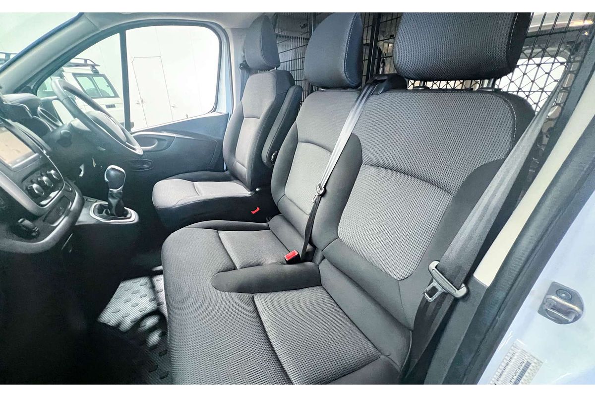 2020 Mitsubishi Express GLX SN LWB