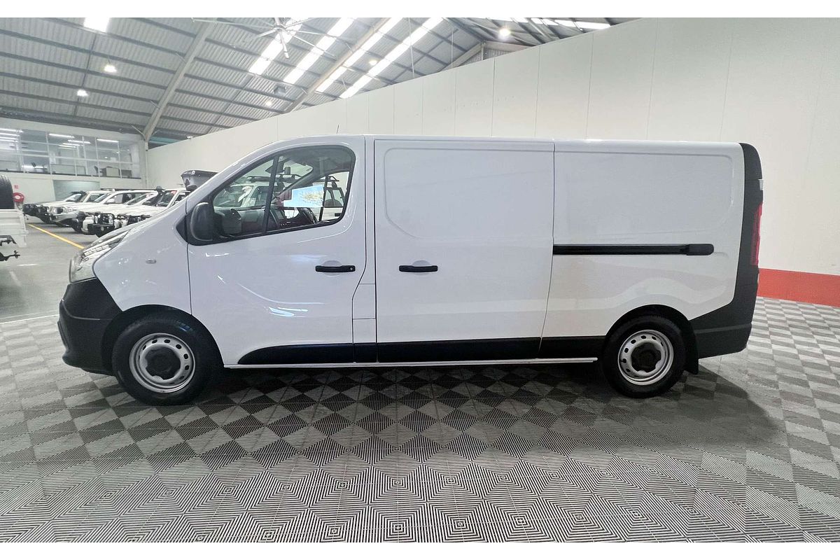 2020 Mitsubishi Express GLX SN LWB