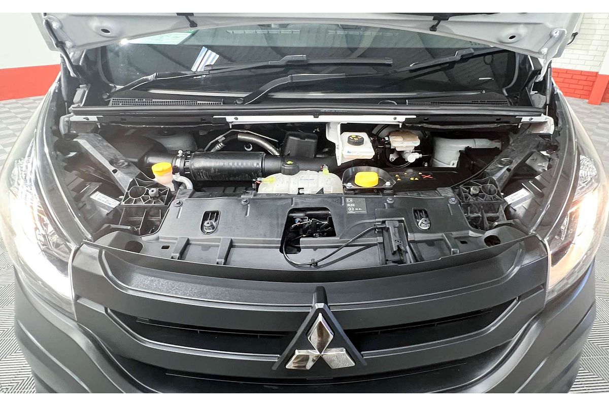 2020 Mitsubishi Express GLX SN LWB
