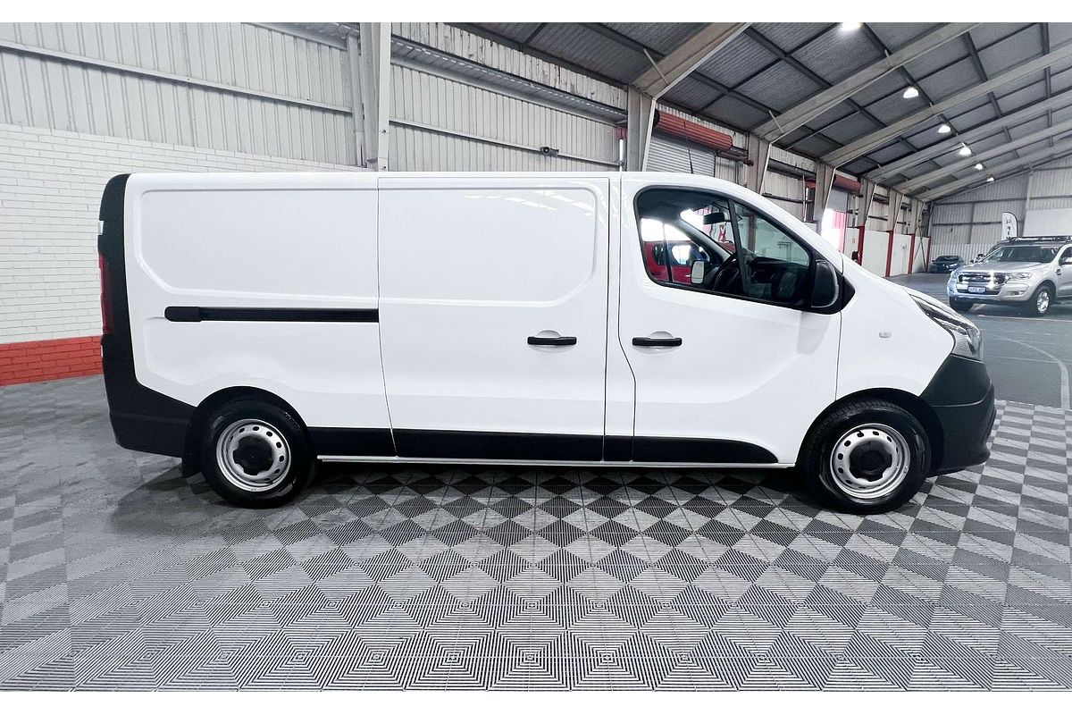 2020 Mitsubishi Express GLX SN LWB