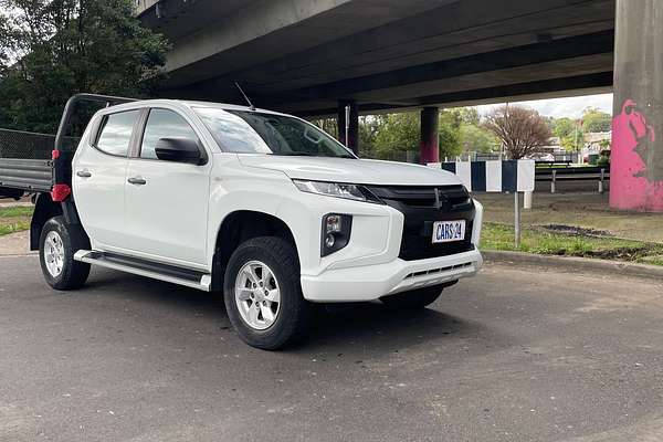 2019 Mitsubishi Triton GLX+ MR 4X4