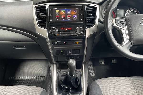 2019 Mitsubishi Triton GLX+ MR 4X4