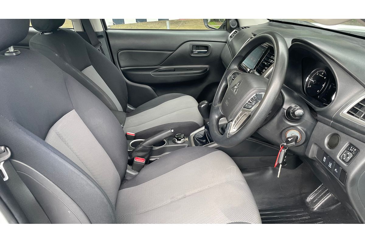 2019 Mitsubishi Triton GLX+ MR 4X4