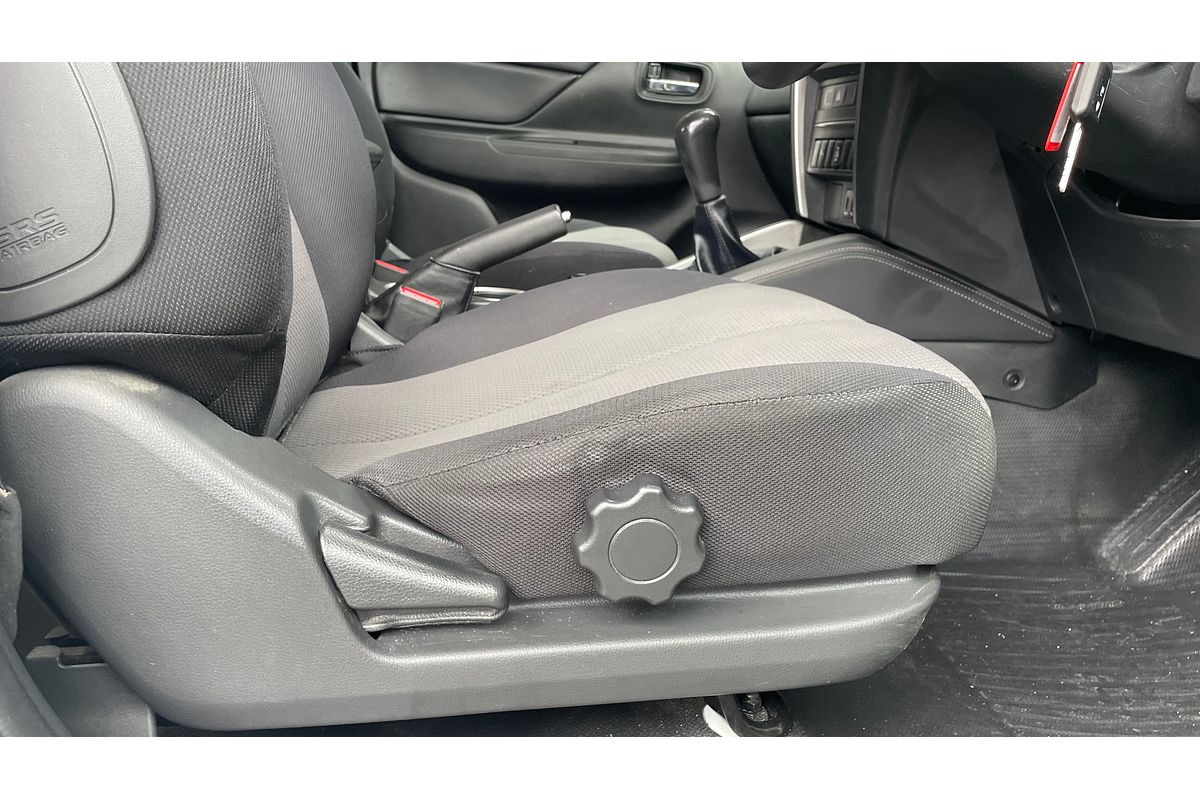 2019 Mitsubishi Triton GLX+ MR 4X4