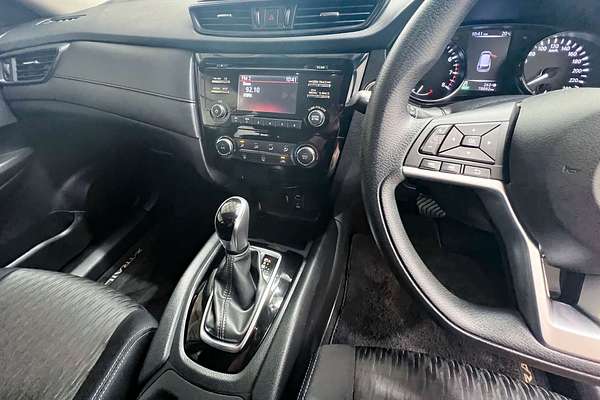 2017 Nissan X-TRAIL ST T32