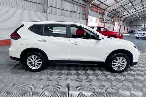 2017 Nissan X-TRAIL ST T32