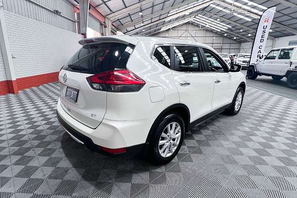 2017 Nissan X-TRAIL ST T32