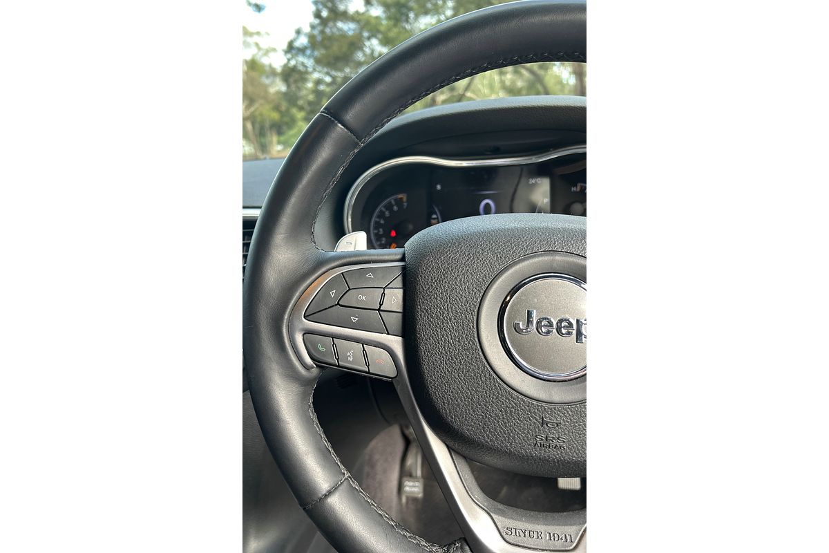 2019 Jeep Grand Cherokee Laredo WK