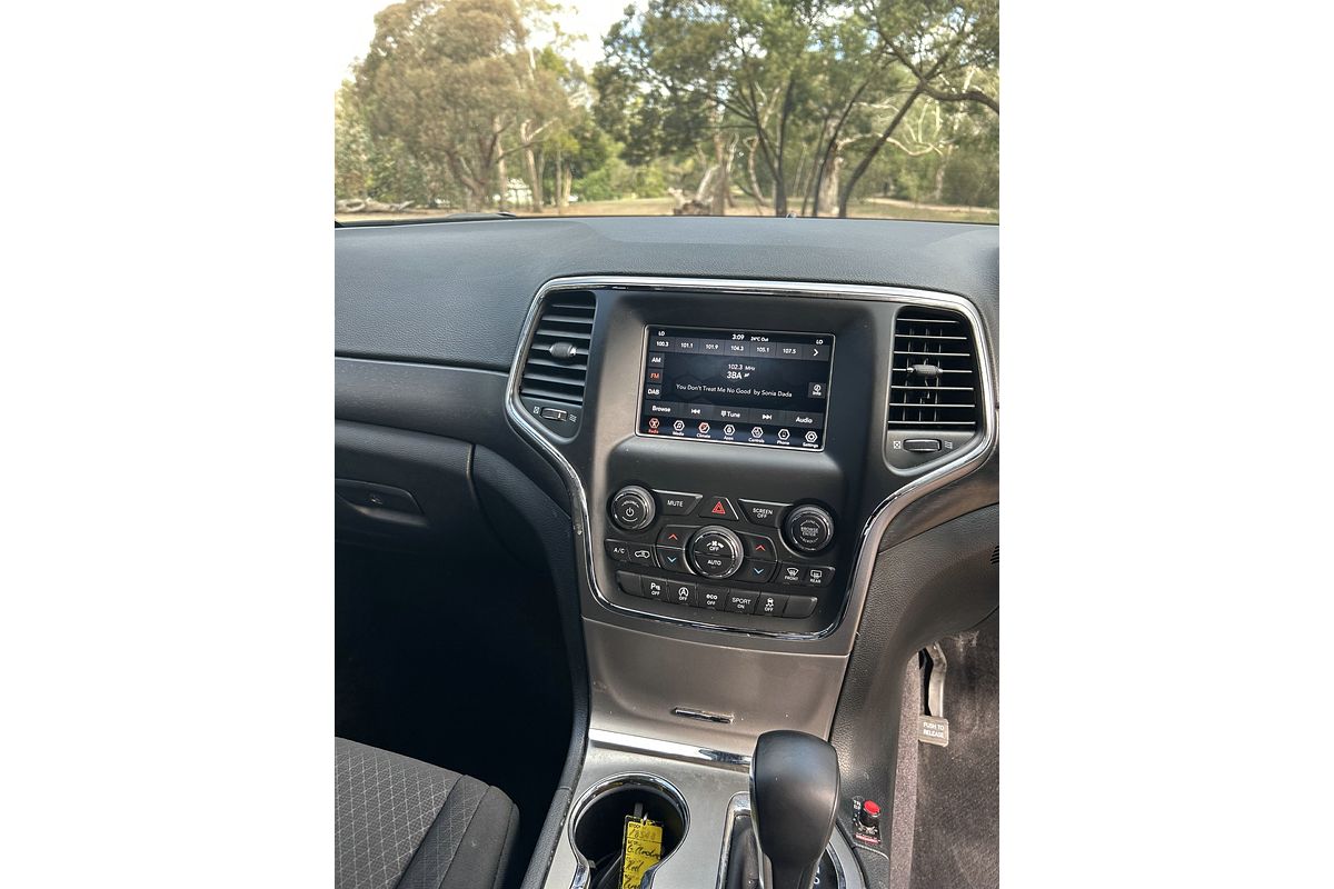 2019 Jeep Grand Cherokee Laredo WK