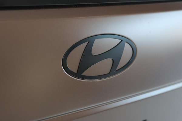 2024 Hyundai Santa Fe Hybrid Calligraphy MX5.V1