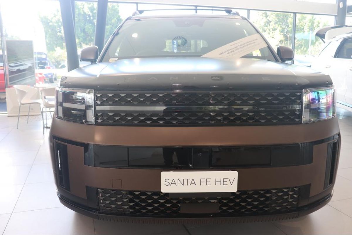 2024 Hyundai Santa Fe Hybrid Calligraphy MX5.V1