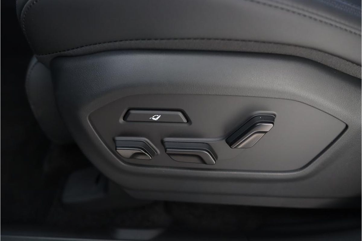 2024 Hyundai Santa Fe Hybrid Calligraphy MX5.V1
