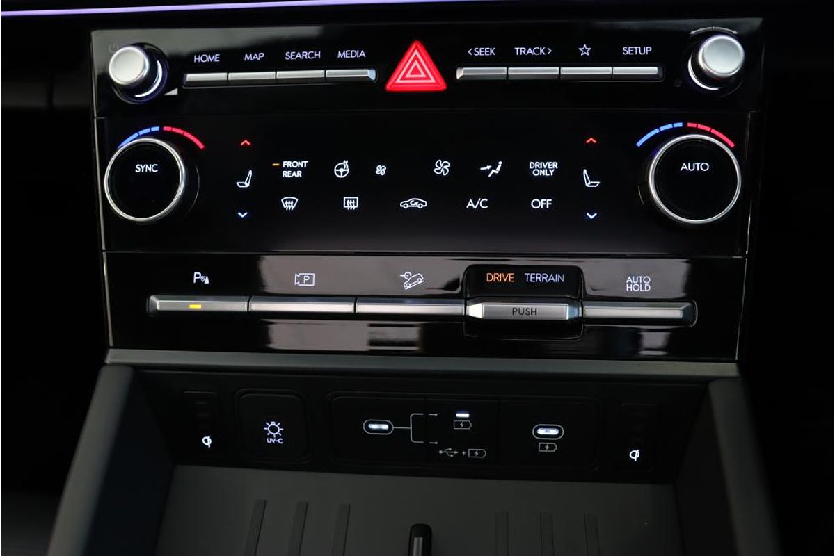 2024 Hyundai Santa Fe Hybrid Calligraphy MX5.V1