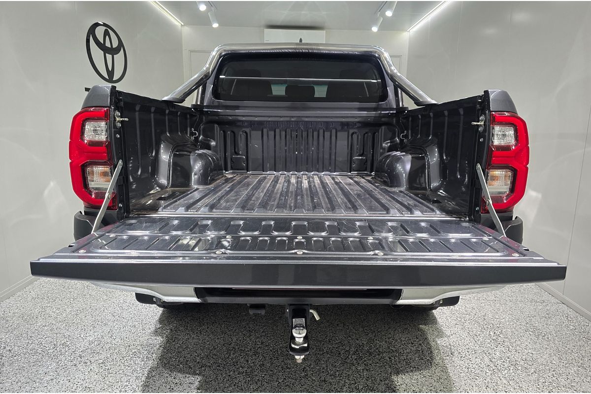 2024 Toyota Hilux SR5 GUN126R 4X4