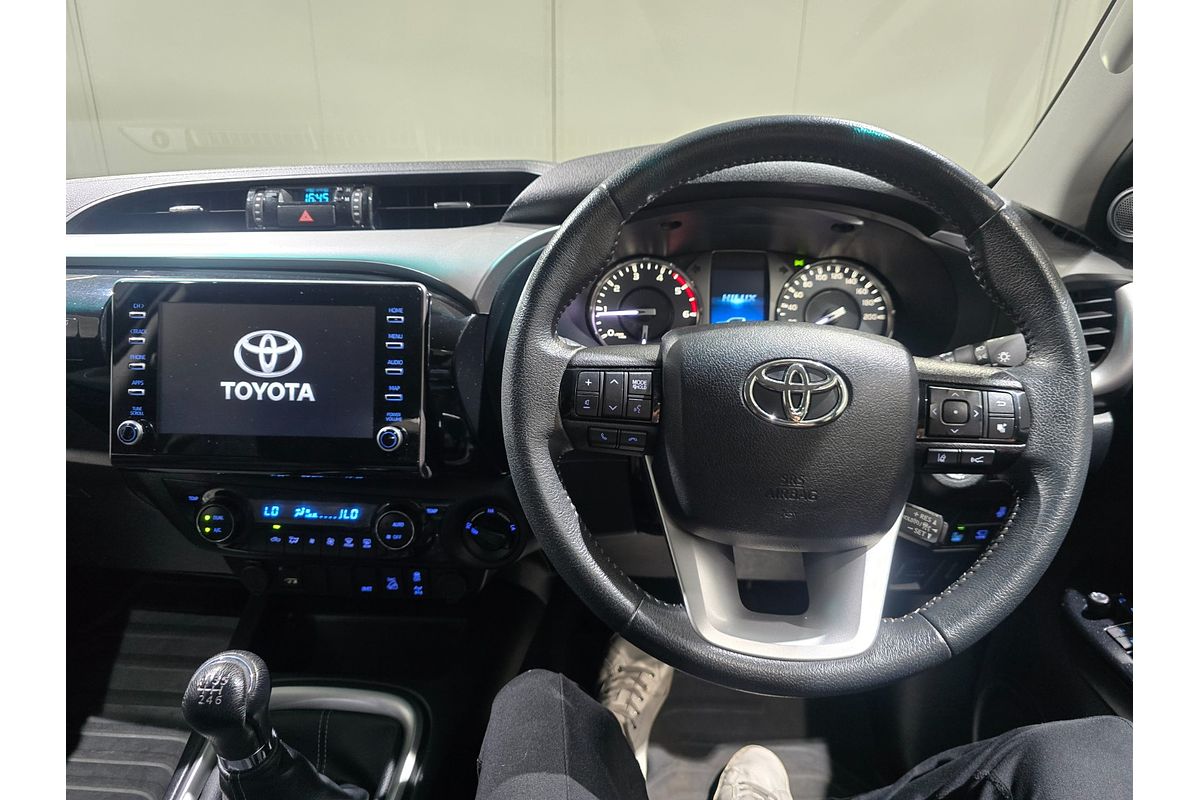 2024 Toyota Hilux SR5 GUN126R 4X4