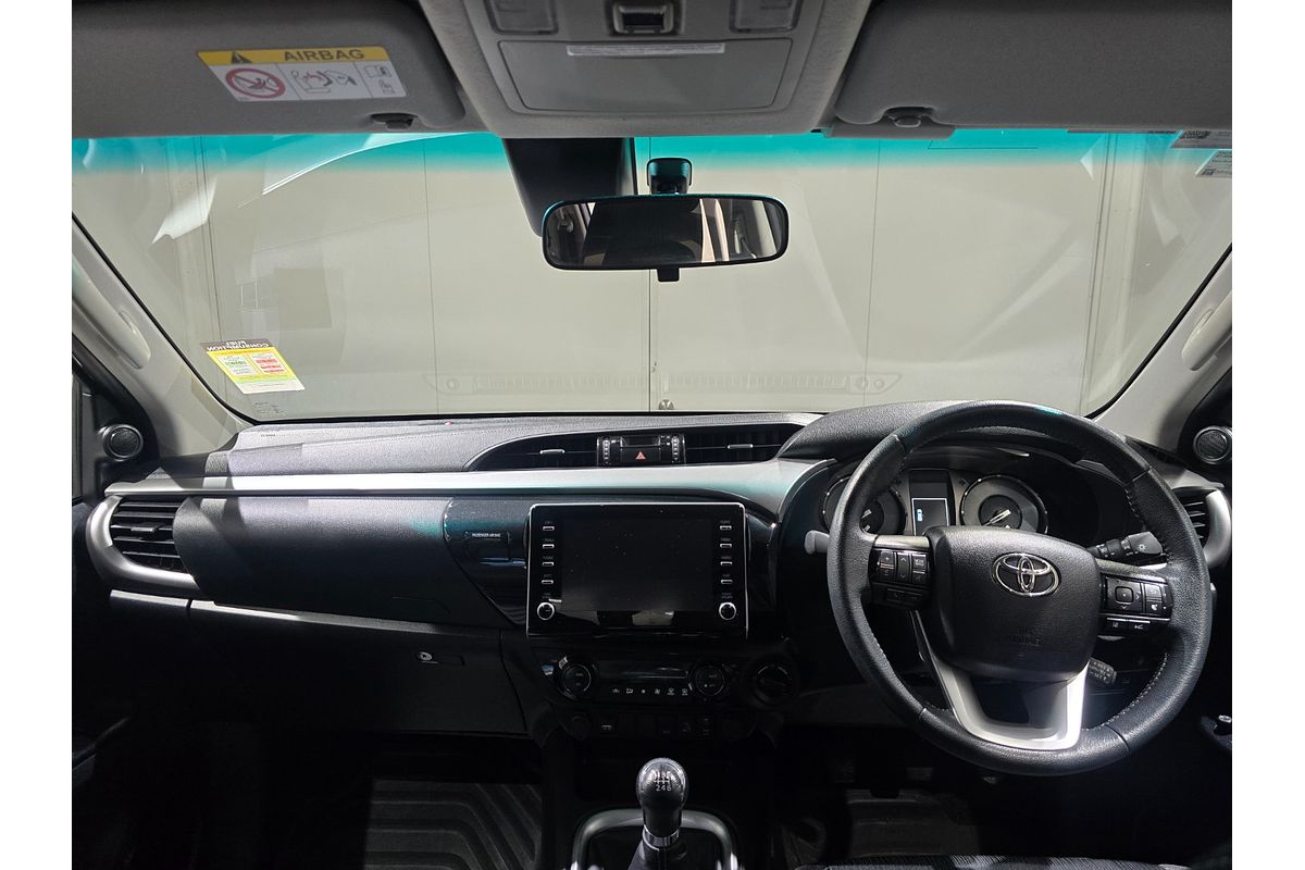 2024 Toyota Hilux SR5 GUN126R 4X4
