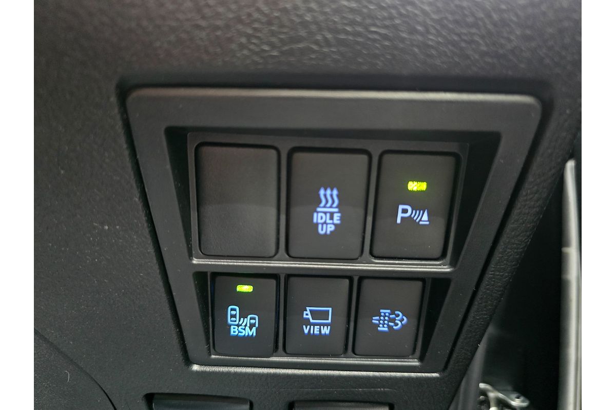 2024 Toyota Hilux SR5 GUN126R 4X4
