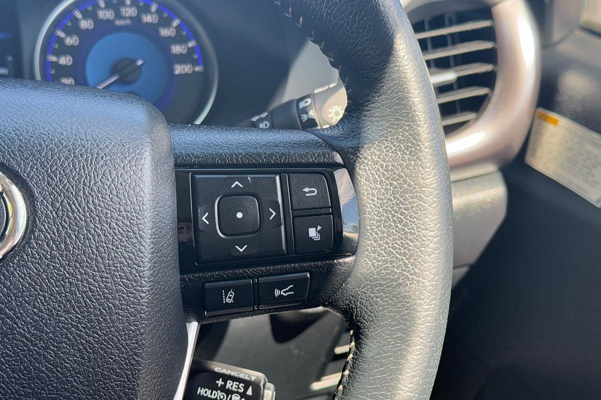 2019 Toyota Hilux SR5 GUN126R 4X4