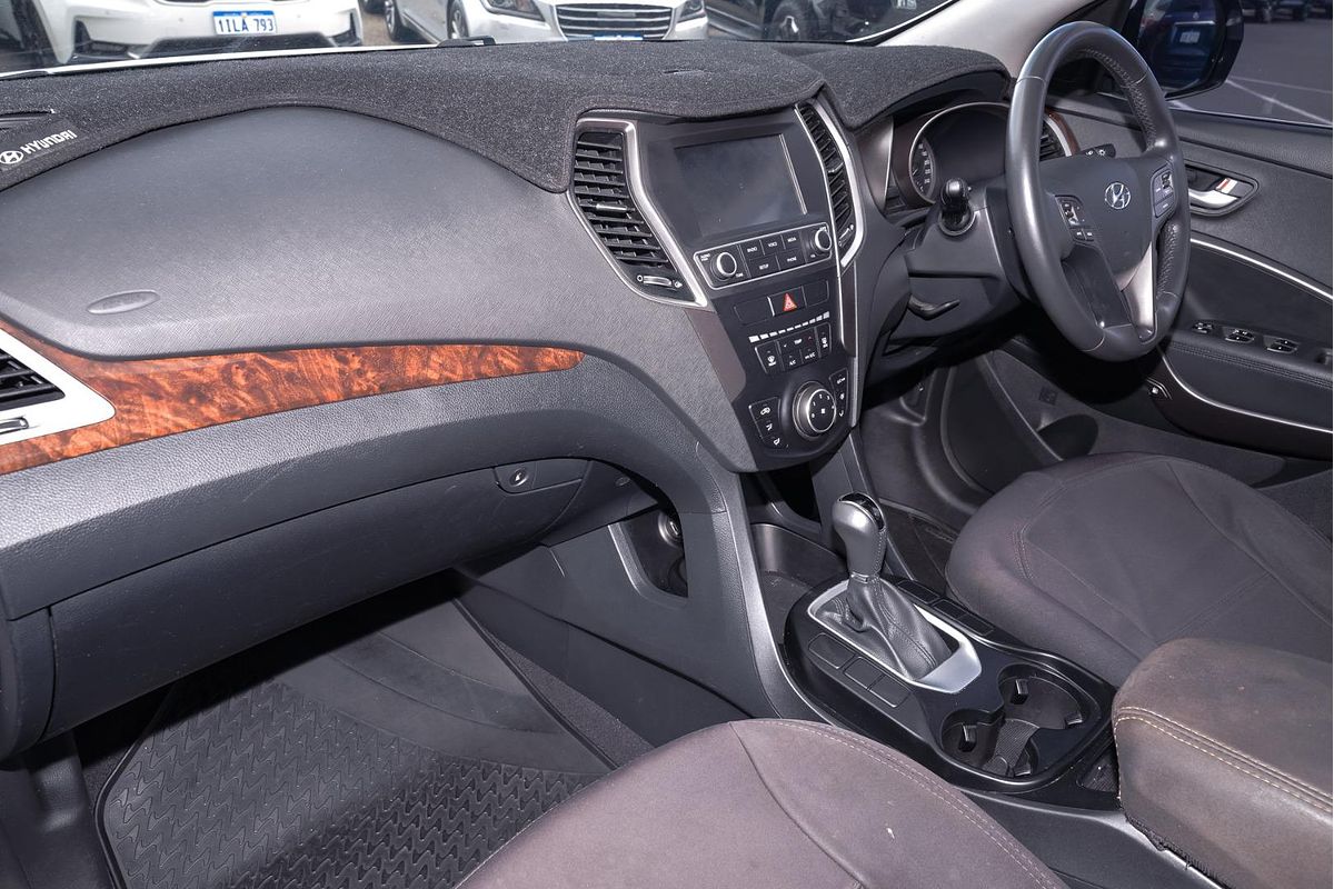 2016 Hyundai Santa Fe Active DM3 Series II