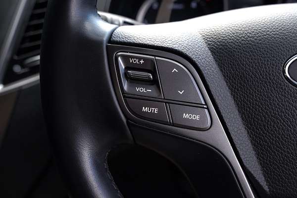 2016 Hyundai Santa Fe Active DM3 Series II
