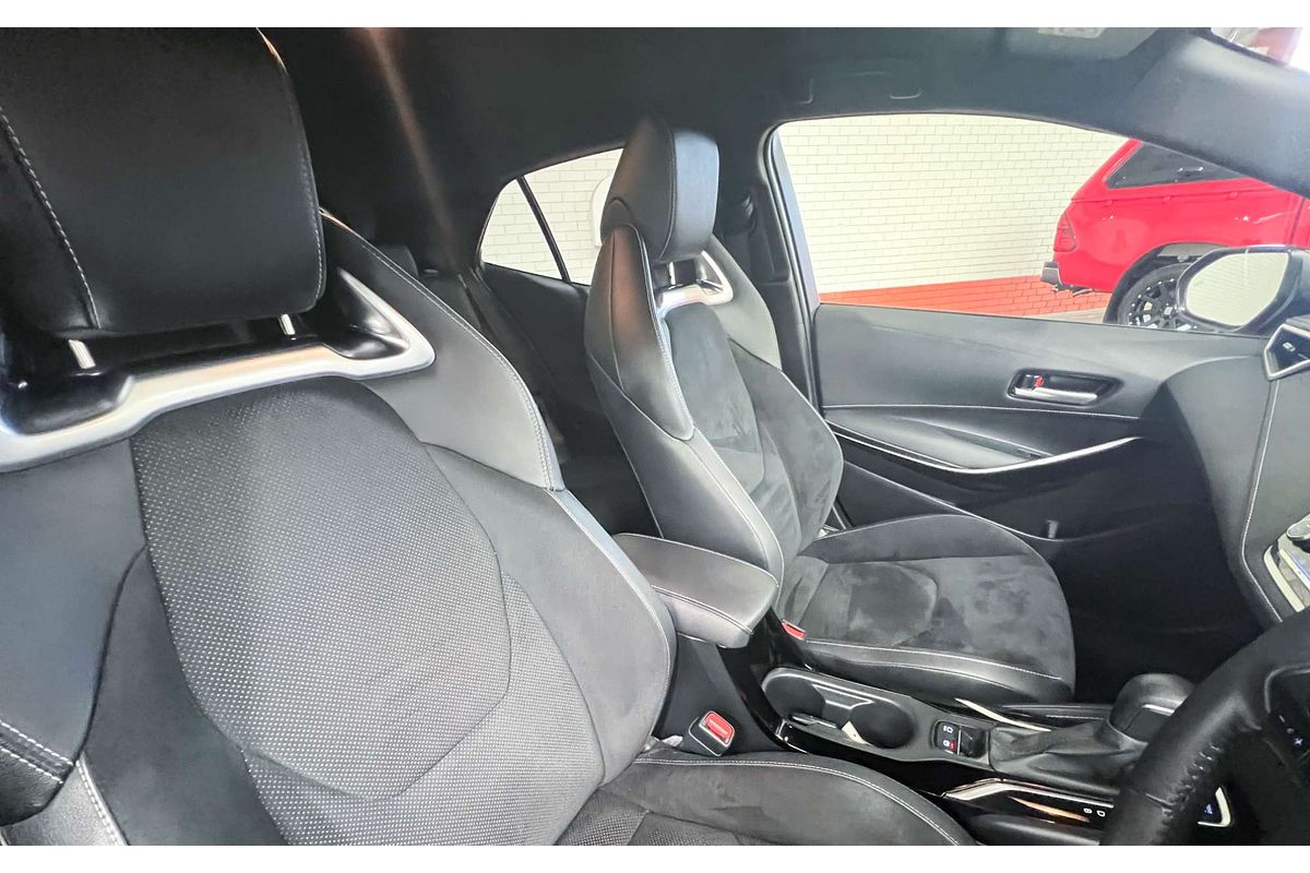 2022 Toyota Corolla ZR Hybrid ZWE211R