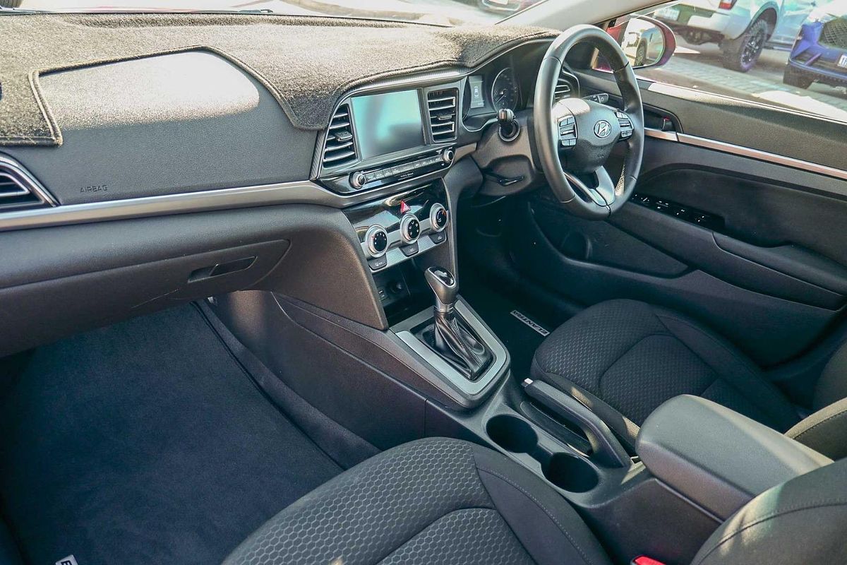 2020 Hyundai Elantra Active AD.2