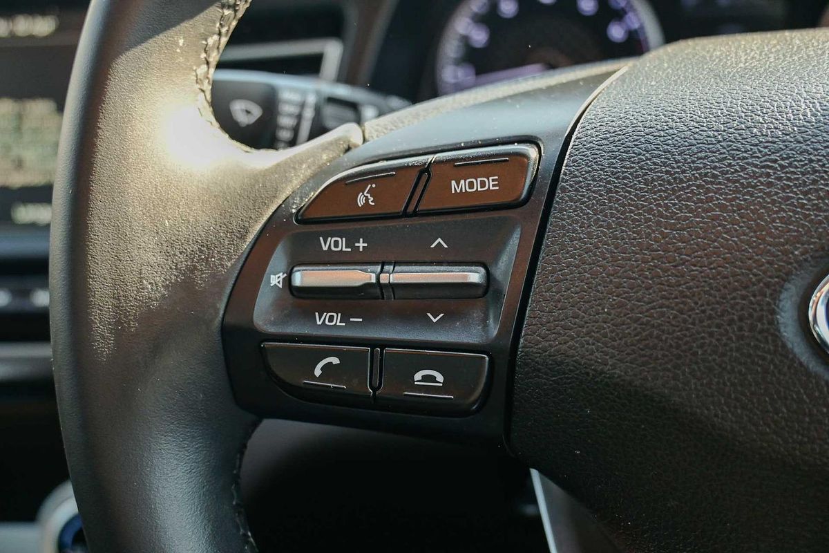 2020 Hyundai Elantra Active AD.2