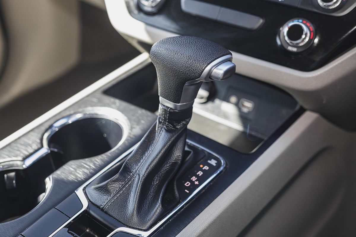 2020 Kia Carnival S YP