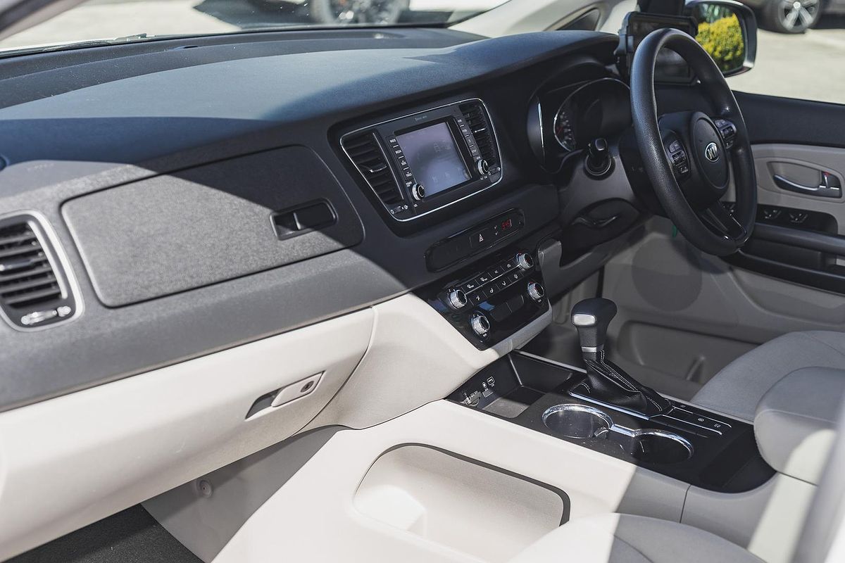 2020 Kia Carnival S YP