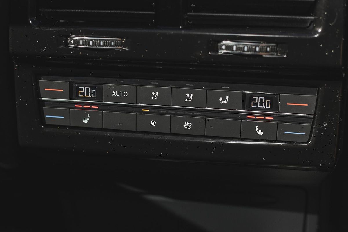 2020 Volkswagen Touareg 210TDI R-Line CR