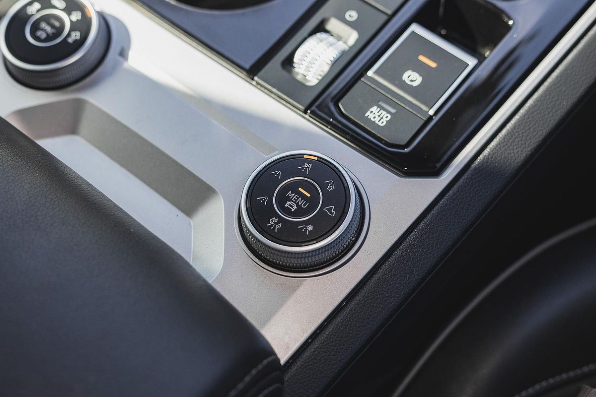 2020 Volkswagen Touareg 210TDI R-Line CR