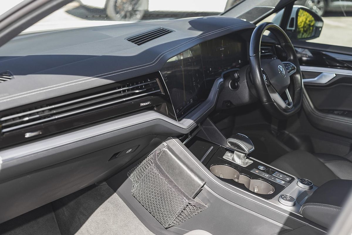 2020 Volkswagen Touareg 210TDI R-Line CR
