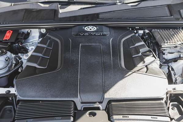 2020 Volkswagen Touareg 210TDI R-Line CR