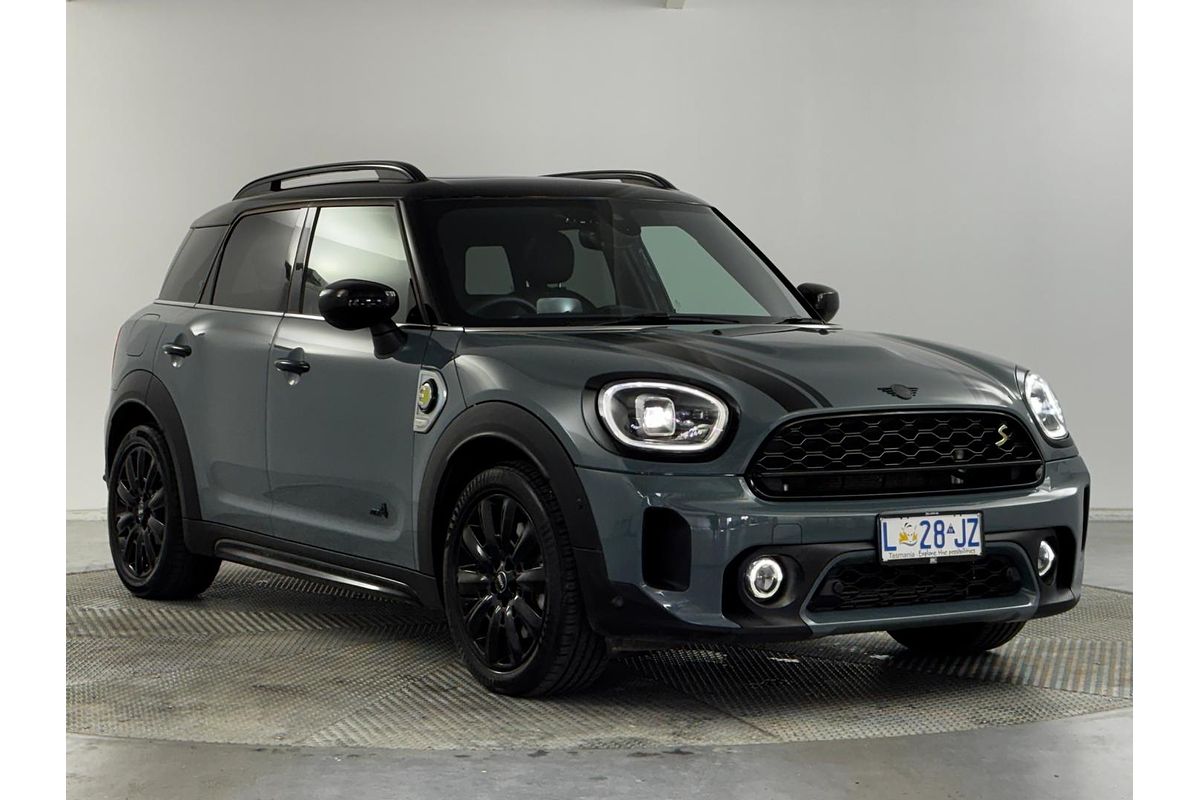 2023 MINI Countryman Cooper SE MINI Yours F60 LCI