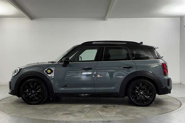 2023 MINI Countryman Cooper SE MINI Yours F60 LCI