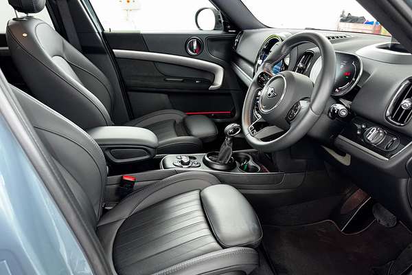 2023 MINI Countryman Cooper SE MINI Yours F60 LCI
