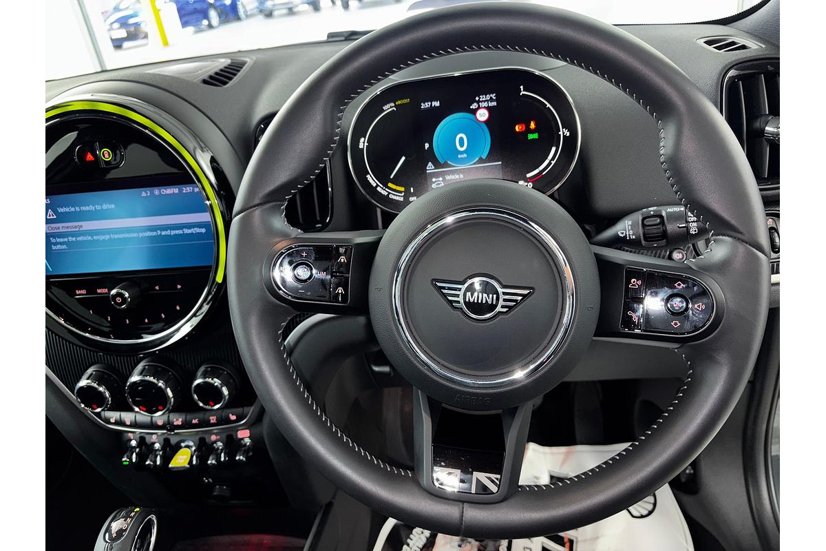 2023 MINI Countryman Cooper SE MINI Yours F60 LCI