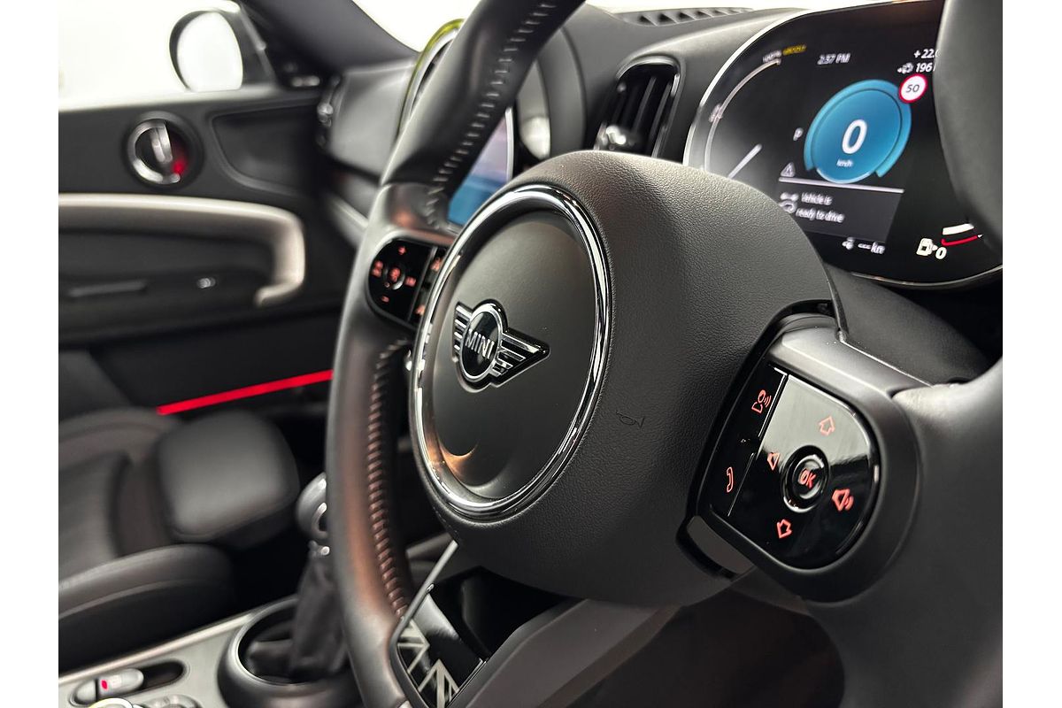 2023 MINI Countryman Cooper SE MINI Yours F60 LCI