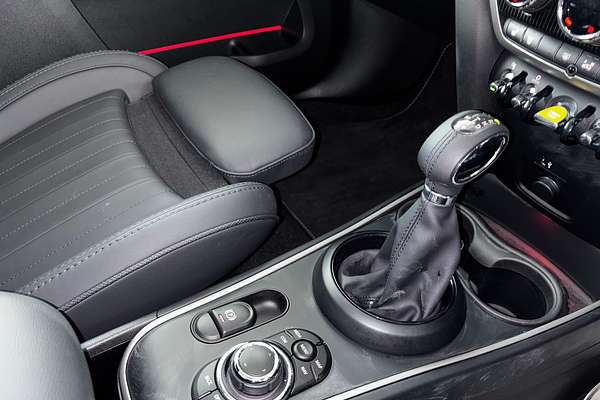 2023 MINI Countryman Cooper SE MINI Yours F60 LCI