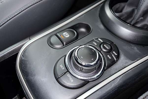 2023 MINI Countryman Cooper SE MINI Yours F60 LCI