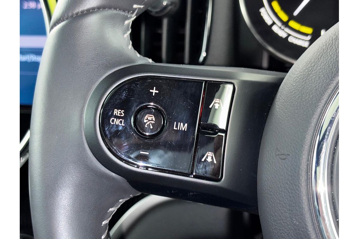 2023 MINI Countryman Cooper SE MINI Yours F60 LCI