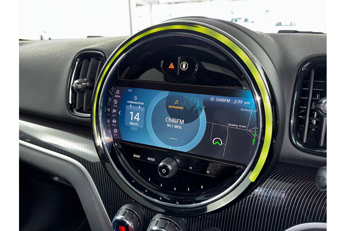 2023 MINI Countryman Cooper SE MINI Yours F60 LCI