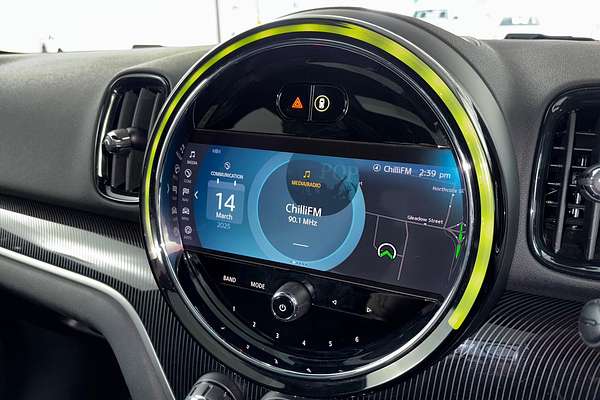 2023 MINI Countryman Cooper SE MINI Yours F60 LCI
