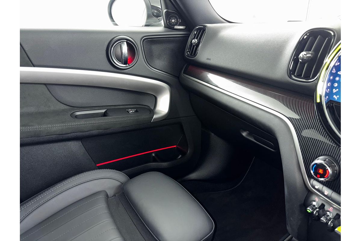 2023 MINI Countryman Cooper SE MINI Yours F60 LCI