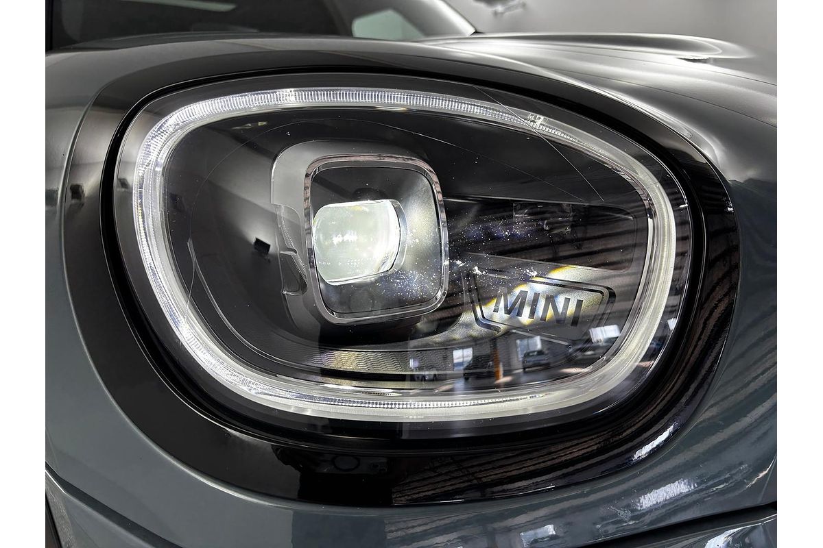 2023 MINI Countryman Cooper SE MINI Yours F60 LCI